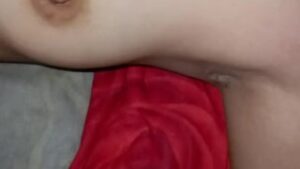 «¡Me encantan tus tetas!» Cojo con mi AMANTE en su propia cama