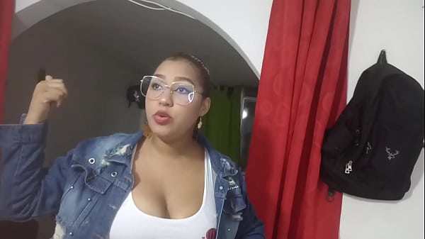 Venezolana llega cansada a casa y este hombre solo quiere cogerla